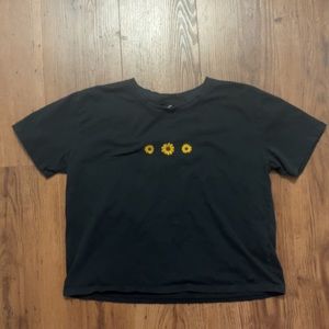 HOLLISTER CROPPED SHIRT 🌻